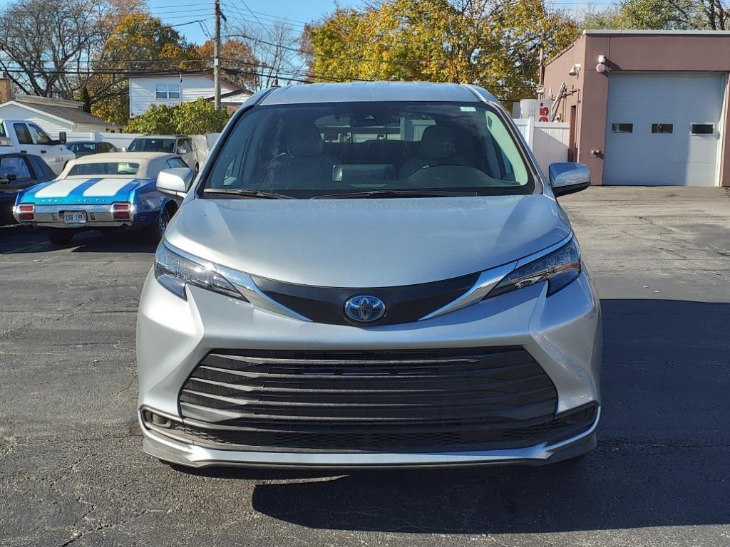 used 2024 Toyota Sienna car, priced at $64,999