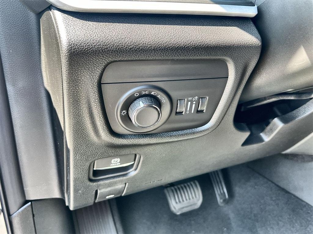 new 2025 Jeep Grand Cherokee car, priced at $41,730