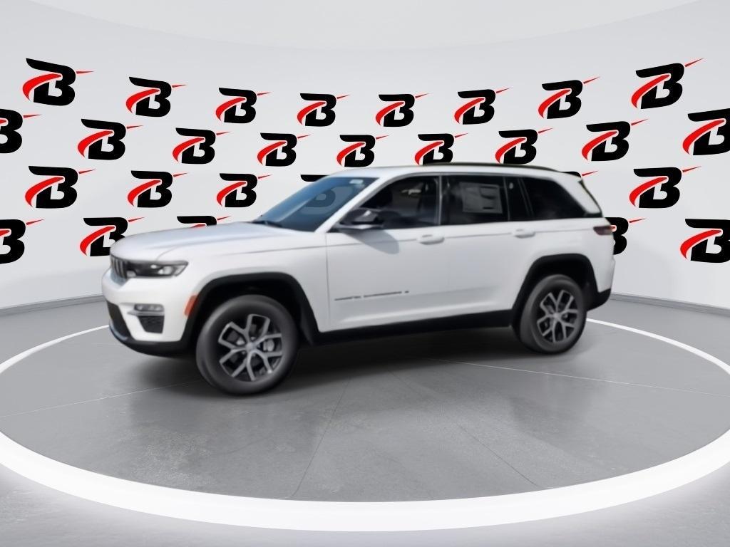 new 2025 Jeep Grand Cherokee car, priced at $46,352