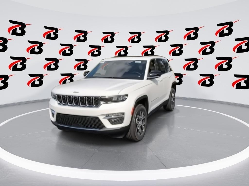 new 2025 Jeep Grand Cherokee car, priced at $46,352