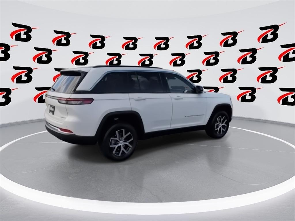 new 2025 Jeep Grand Cherokee car, priced at $44,602