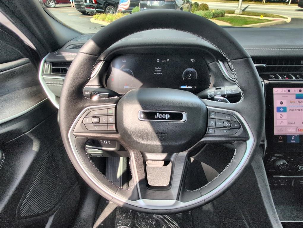 new 2025 Jeep Grand Cherokee car, priced at $44,602