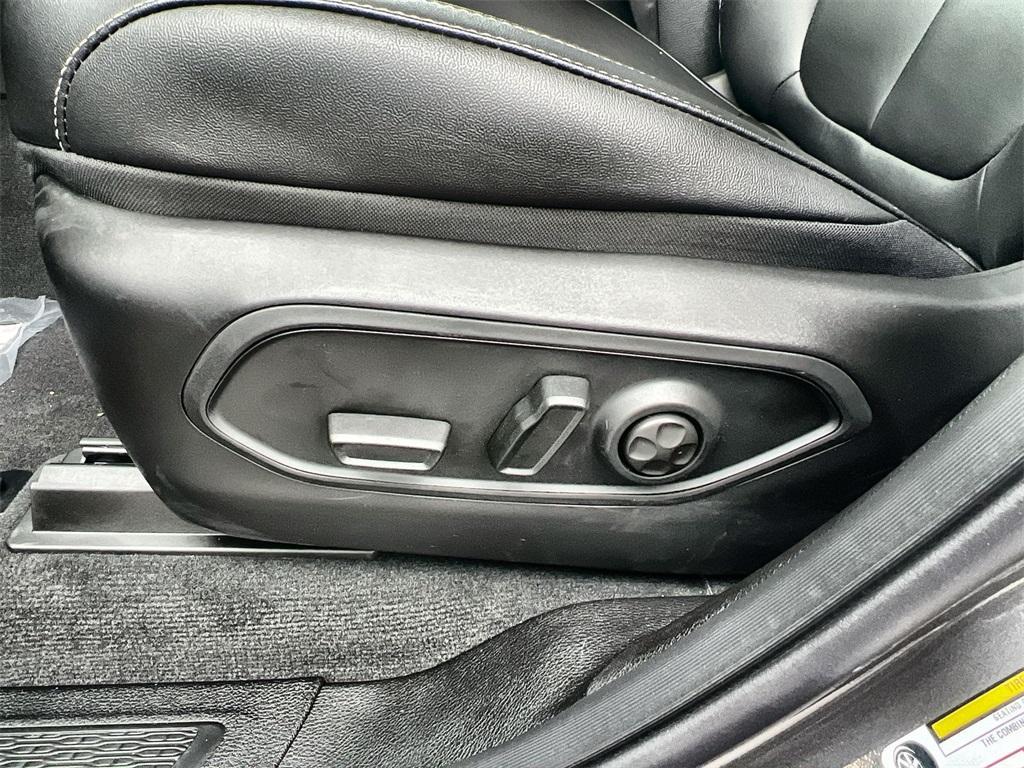 new 2025 Jeep Grand Cherokee L car, priced at $49,047