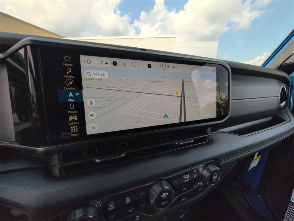 new 2025 Jeep Wrangler car, priced at $53,113