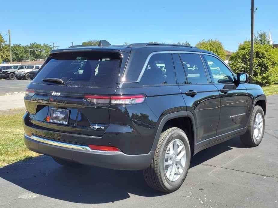 new 2024 Jeep Grand Cherokee car, priced at $38,820