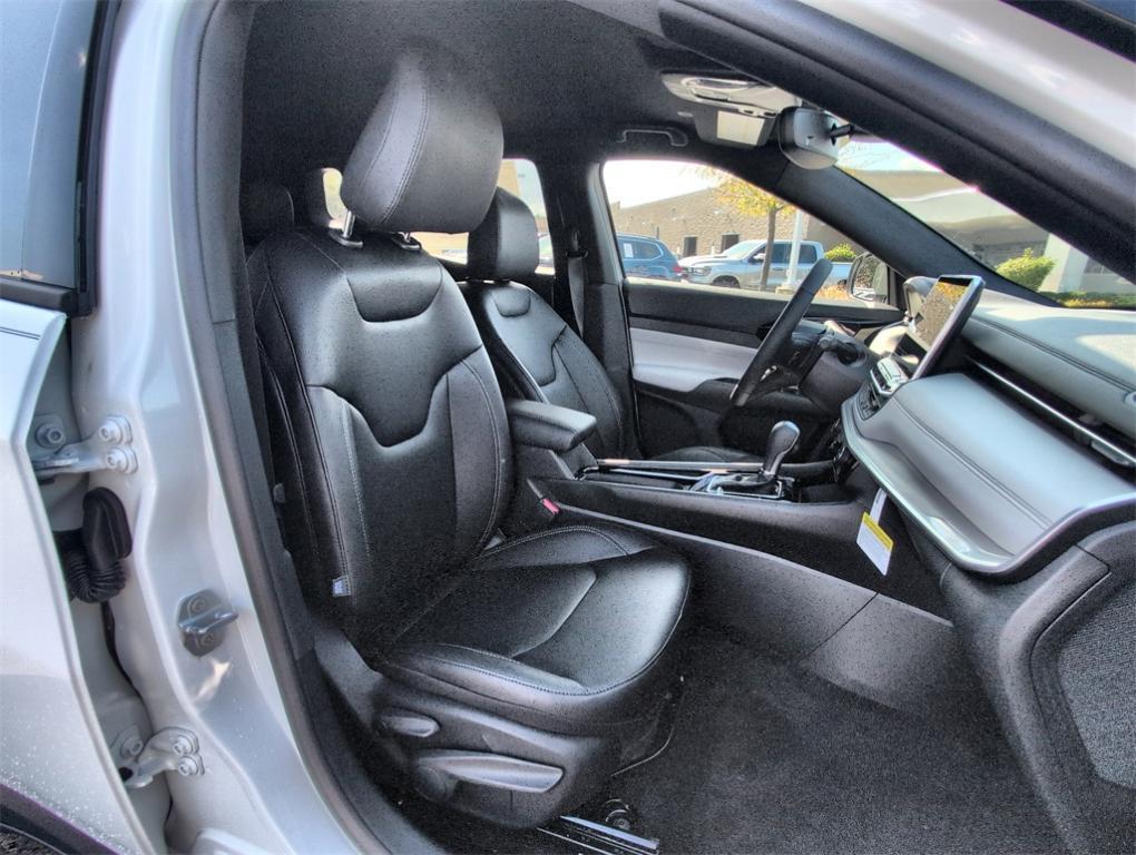 new 2026 Jeep Compass car, priced at $33,878