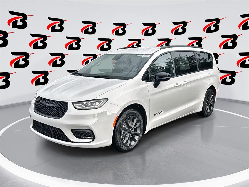 new 2025 Chrysler Pacifica car, priced at $42,749
