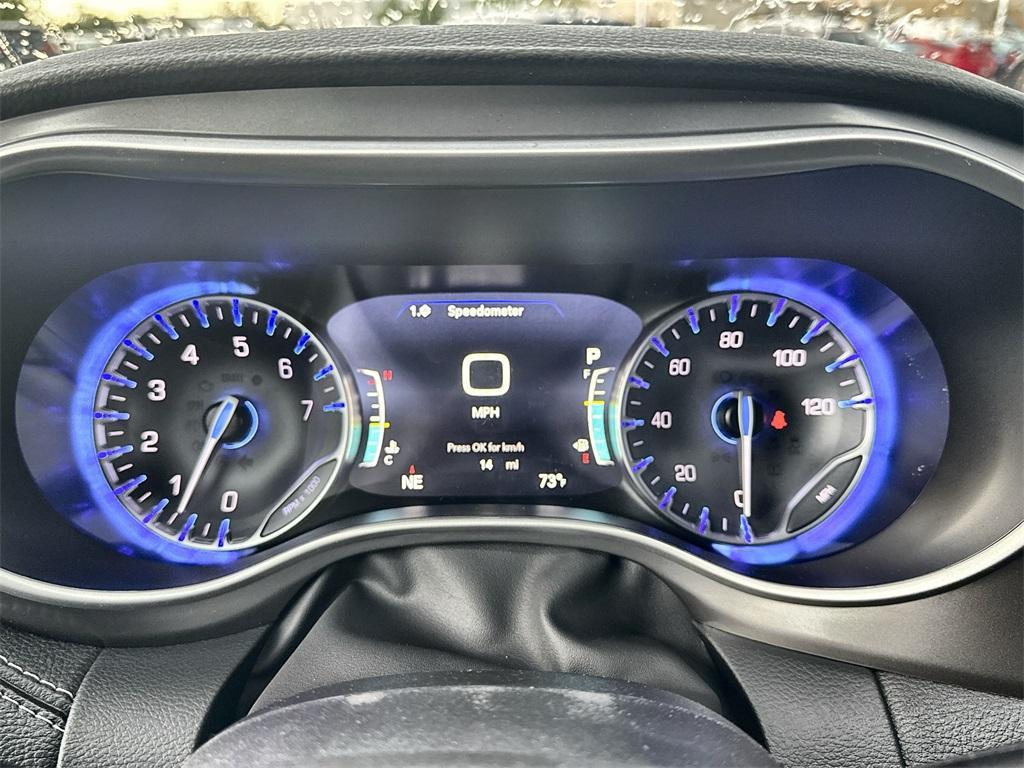 new 2025 Chrysler Pacifica car, priced at $42,749