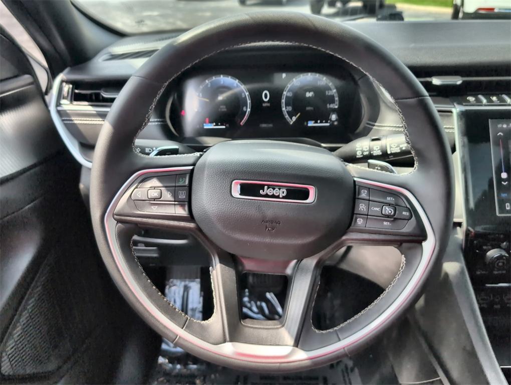 used 2023 Jeep Grand Cherokee car, priced at $33,900