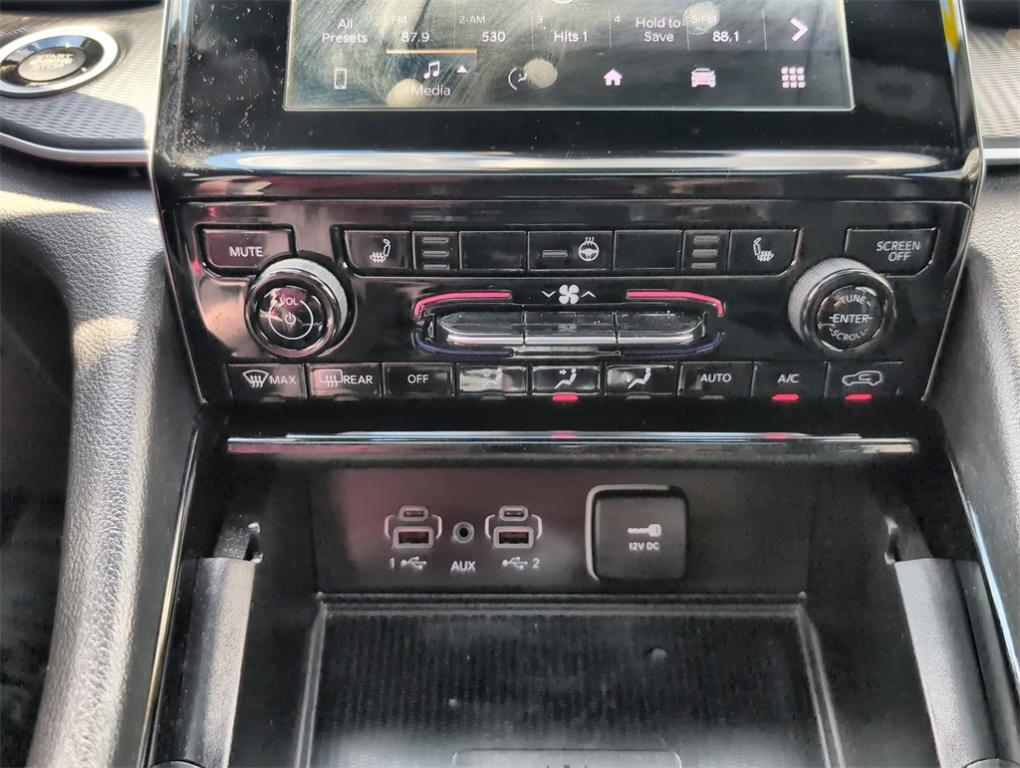 used 2023 Jeep Grand Cherokee car, priced at $33,900