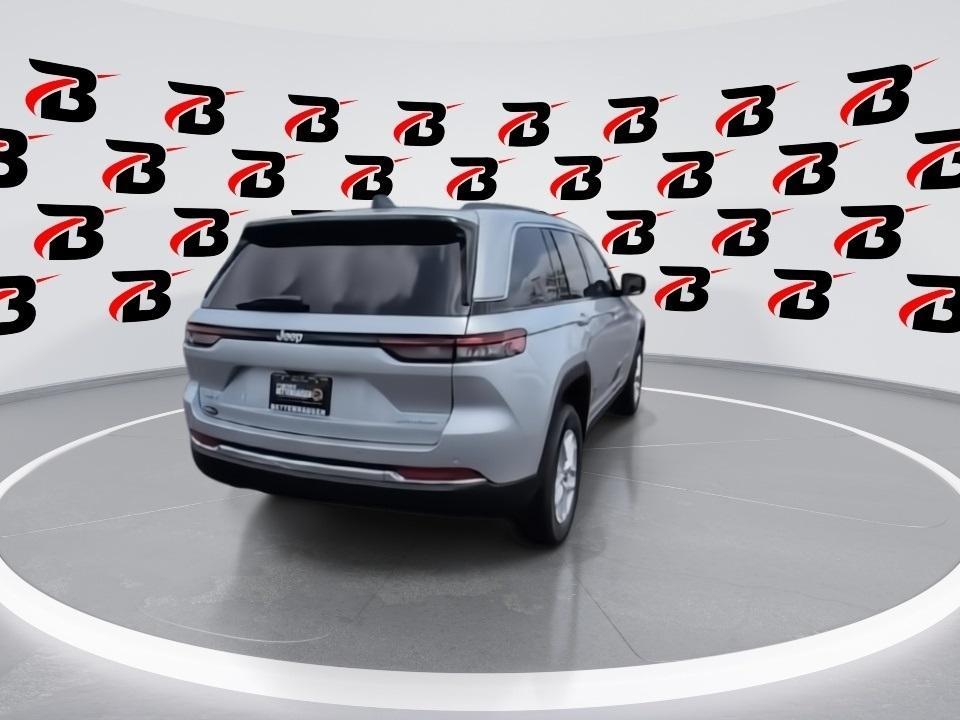 new 2025 Jeep Grand Cherokee car, priced at $40,075