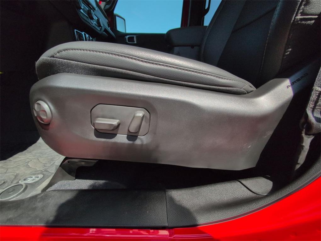 new 2025 Jeep Wrangler car, priced at $54,844