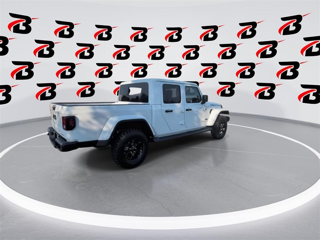 new 2025 Jeep Gladiator car, priced at $44,185