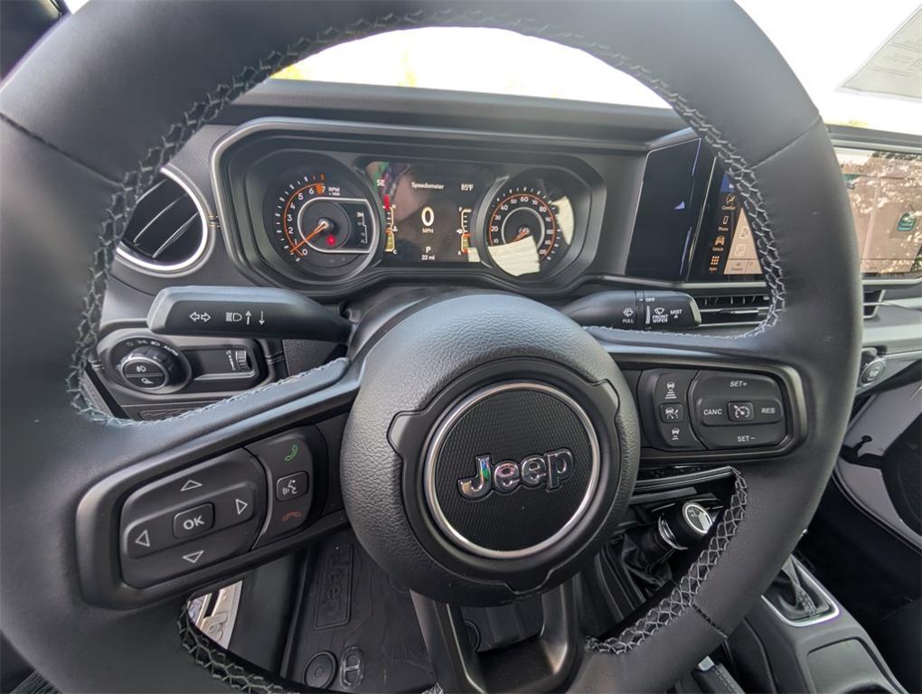 new 2025 Jeep Gladiator car, priced at $44,185