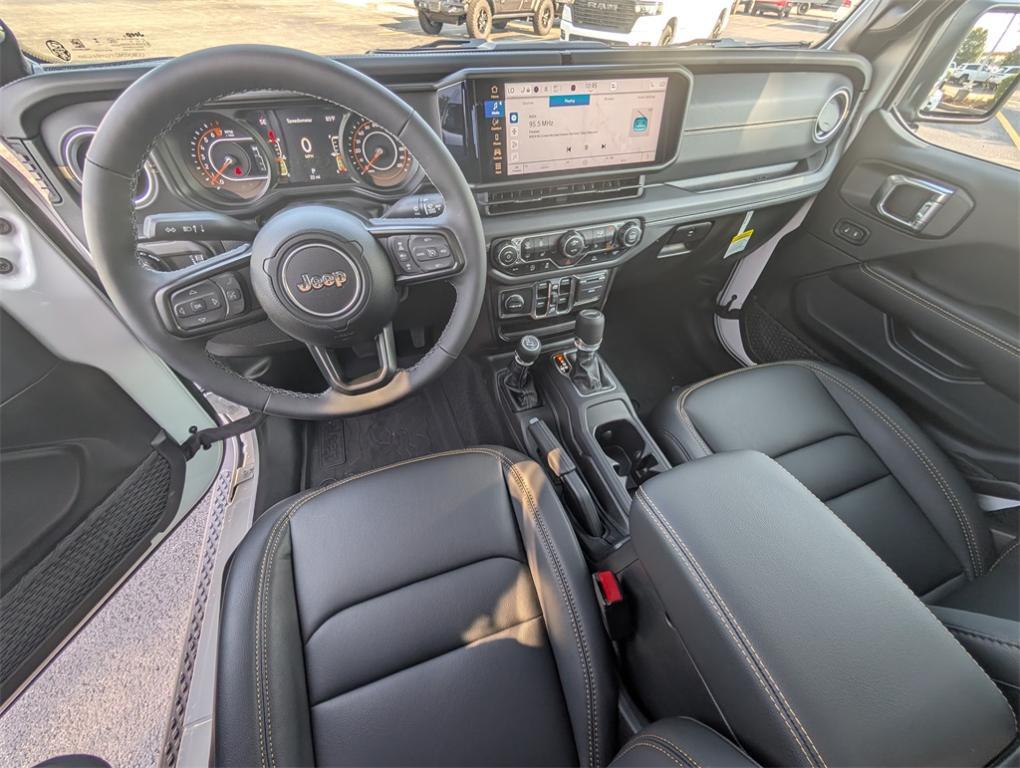 new 2025 Jeep Gladiator car, priced at $44,185