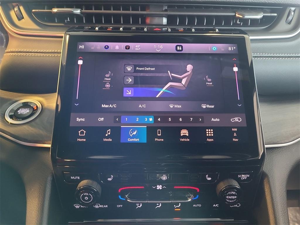 new 2025 Jeep Grand Cherokee car, priced at $44,631