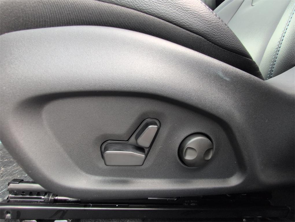 new 2025 Jeep Compass car, priced at $31,598
