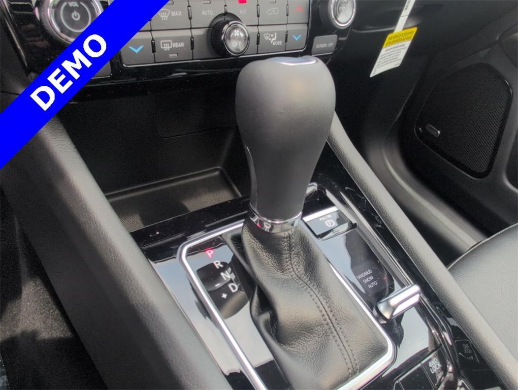 new 2025 Jeep Compass car, priced at $28,976