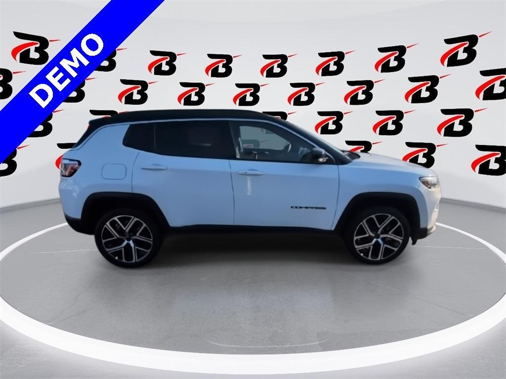 new 2025 Jeep Compass car, priced at $28,976