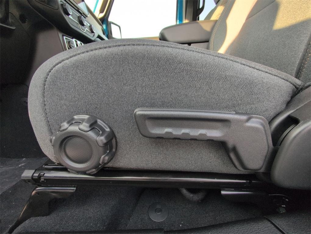 new 2025 Jeep Wrangler car, priced at $44,006