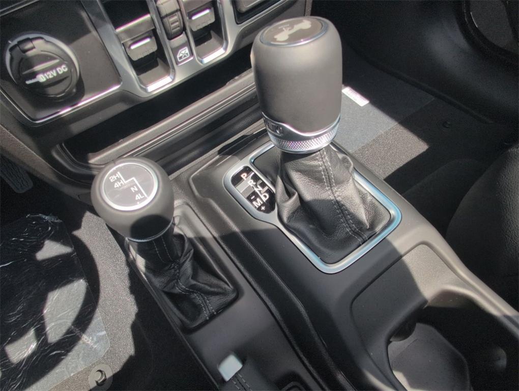 new 2025 Jeep Wrangler car, priced at $54,434