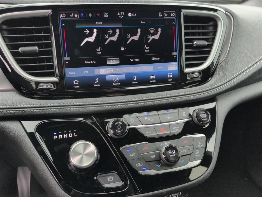 new 2025 Chrysler Pacifica car, priced at $44,299