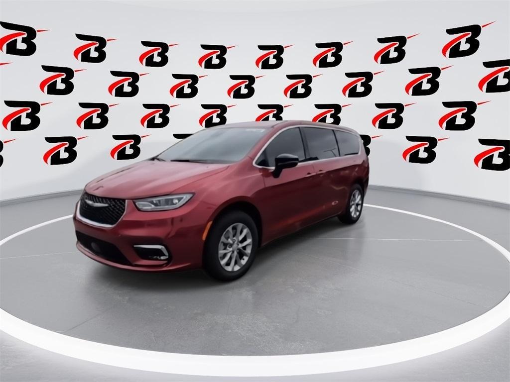 new 2025 Chrysler Pacifica car, priced at $44,299