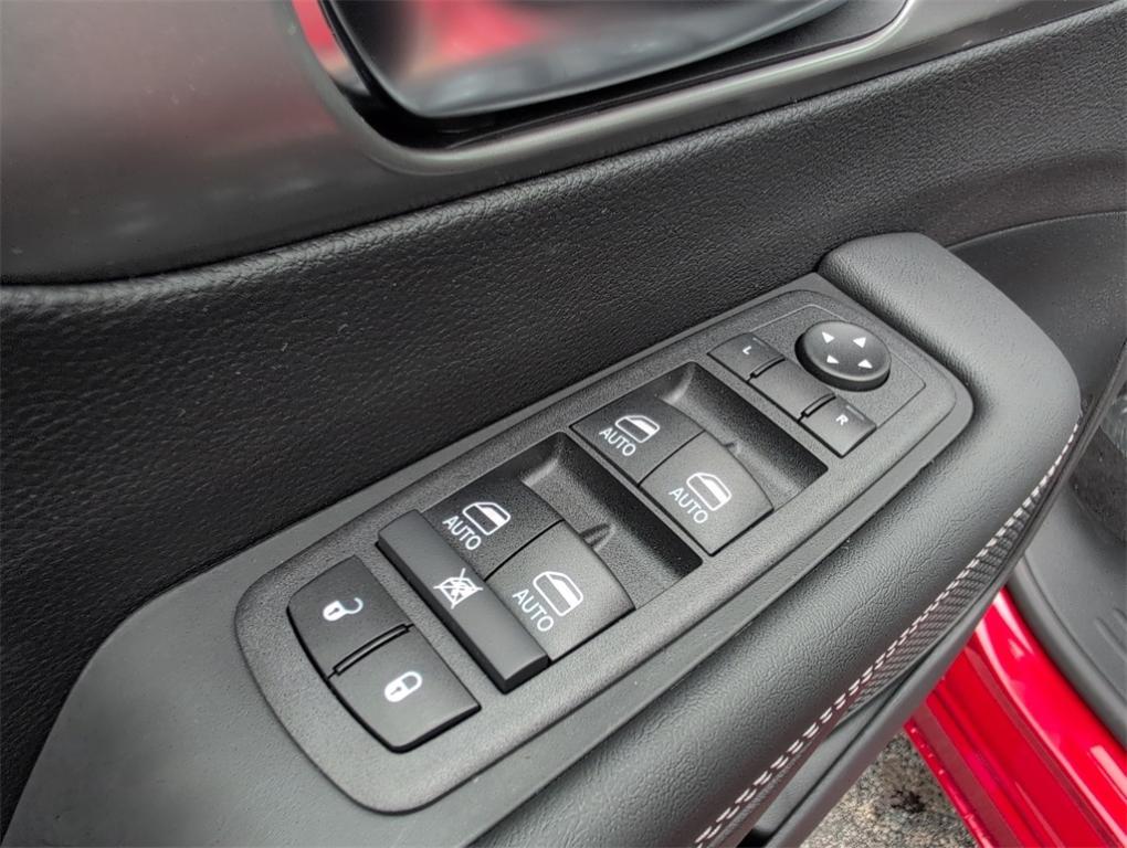 new 2025 Chrysler Pacifica car, priced at $44,299