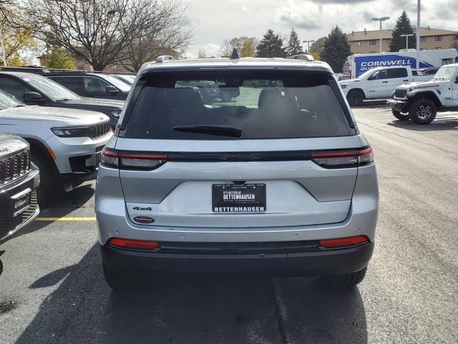 new 2024 Jeep Grand Cherokee car, priced at $40,852