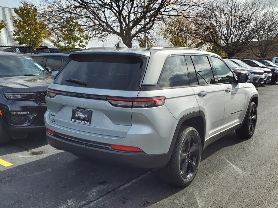 new 2024 Jeep Grand Cherokee car, priced at $40,852