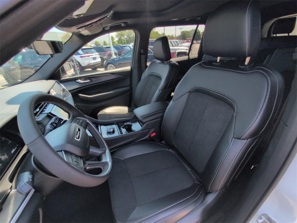 new 2025 Jeep Grand Cherokee L car, priced at $44,020