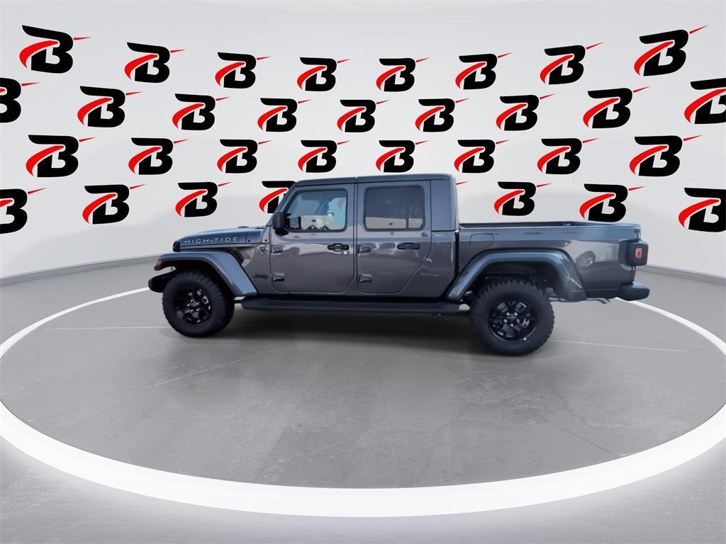 new 2025 Jeep Gladiator car, priced at $44,220