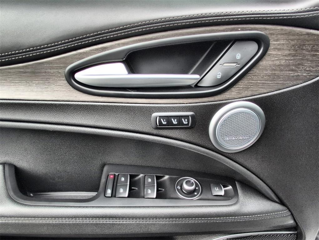 used 2022 Alfa Romeo Stelvio car, priced at $26,900