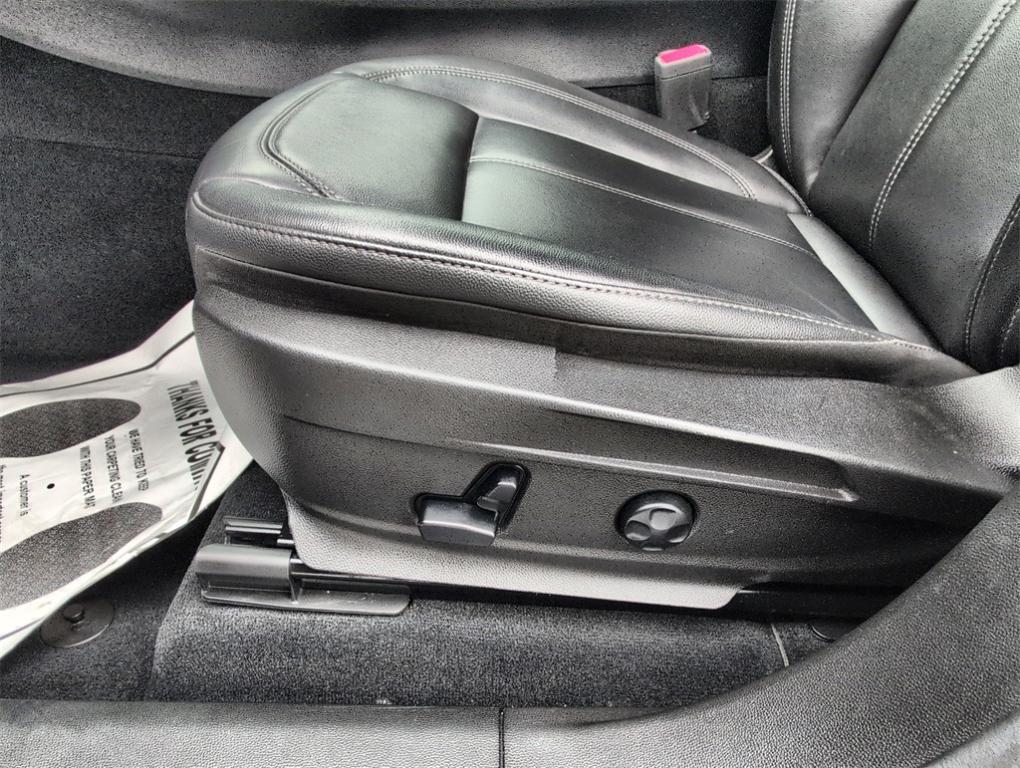 used 2022 Alfa Romeo Stelvio car, priced at $26,900