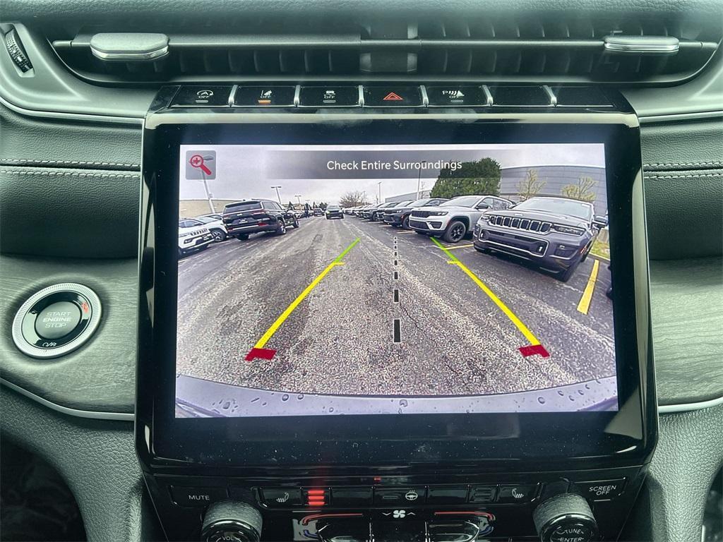 new 2025 Jeep Grand Cherokee L car, priced at $44,495