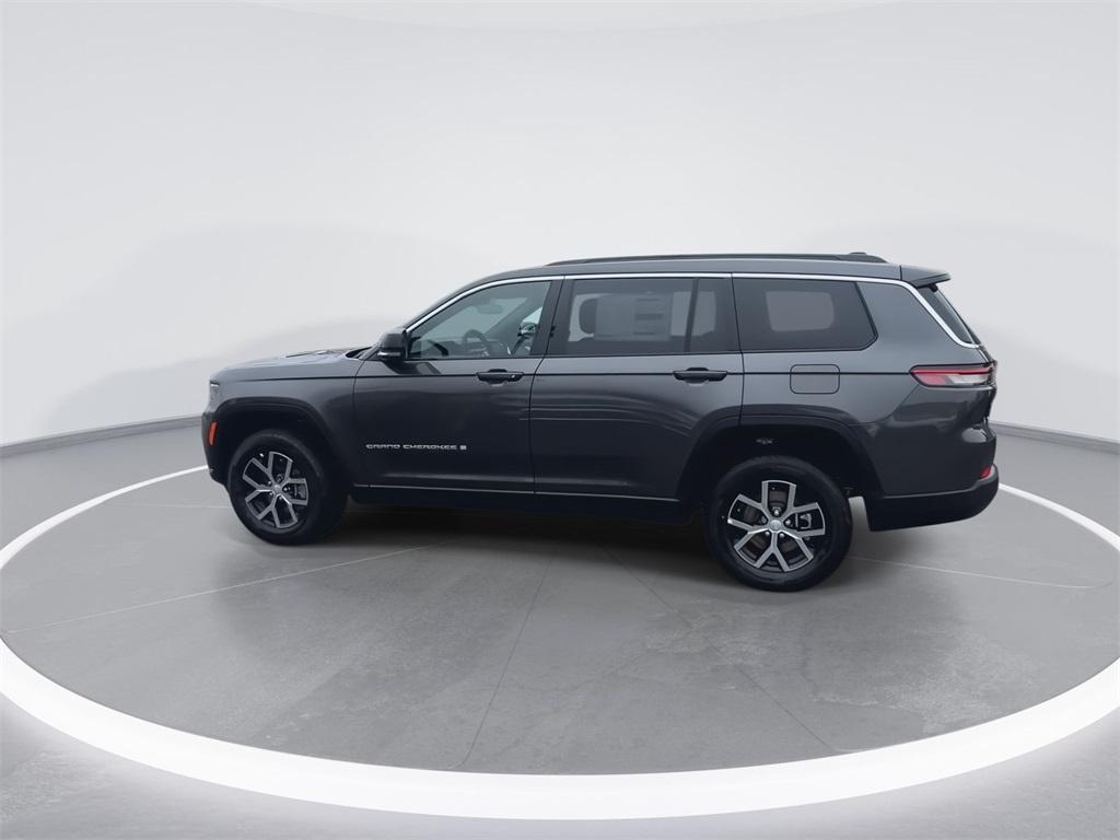 new 2025 Jeep Grand Cherokee L car, priced at $44,495