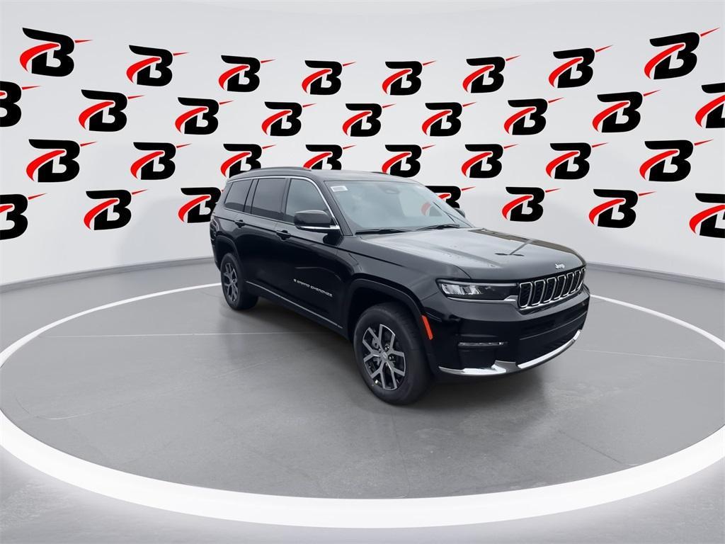 new 2025 Jeep Grand Cherokee L car, priced at $43,995