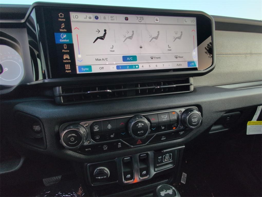 new 2025 Jeep Wrangler car, priced at $40,460