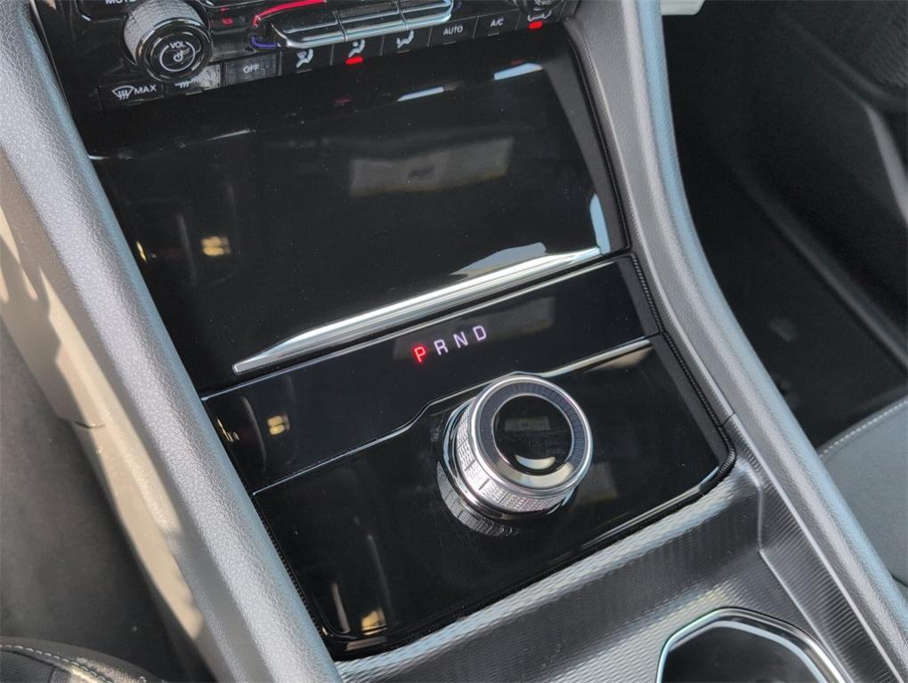 new 2025 Jeep Grand Cherokee car, priced at $38,325