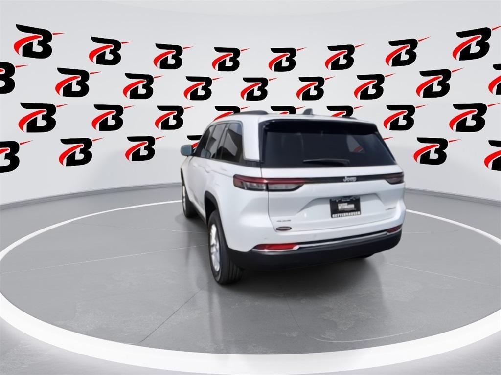 new 2025 Jeep Grand Cherokee car, priced at $38,325