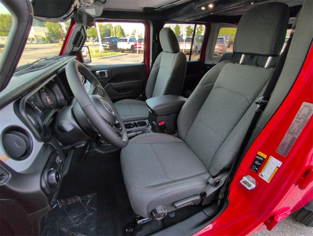 new 2025 Jeep Wrangler car, priced at $44,006