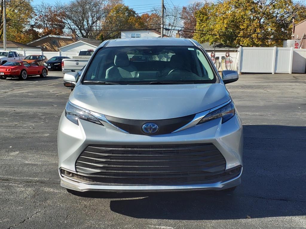 used 2024 Toyota Sienna car, priced at $64,999