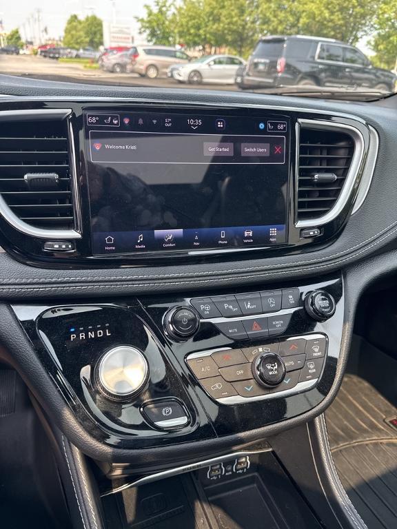 used 2023 Chrysler Pacifica car, priced at $32,369