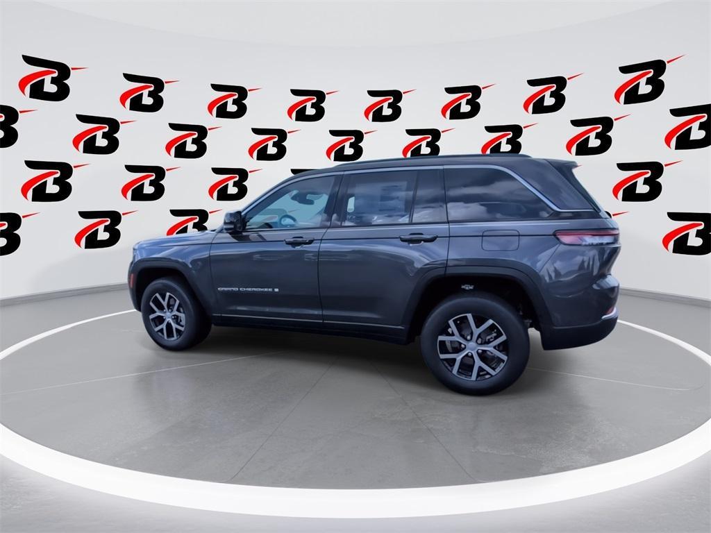 new 2025 Jeep Grand Cherokee car, priced at $45,064