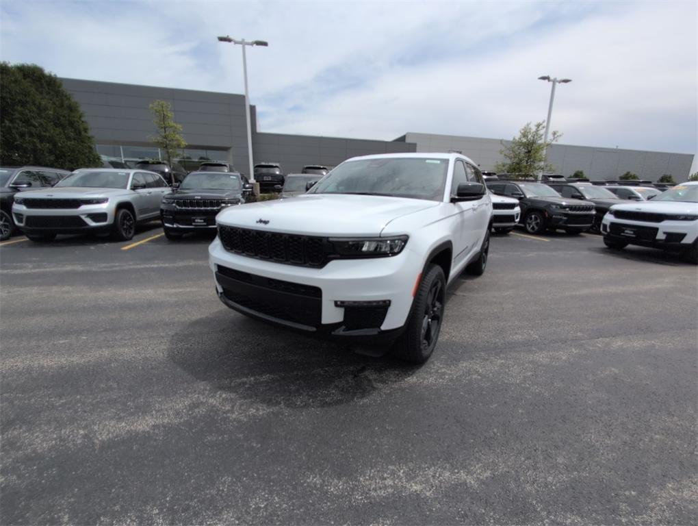 new 2025 Jeep Grand Cherokee L car, priced at $54,240
