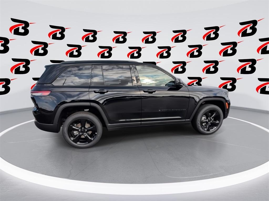 new 2025 Jeep Grand Cherokee car, priced at $41,454