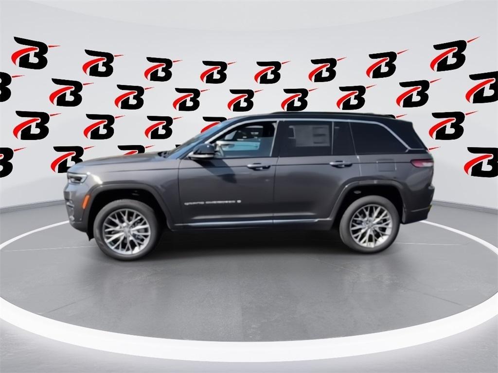 new 2025 Jeep Grand Cherokee car, priced at $55,758