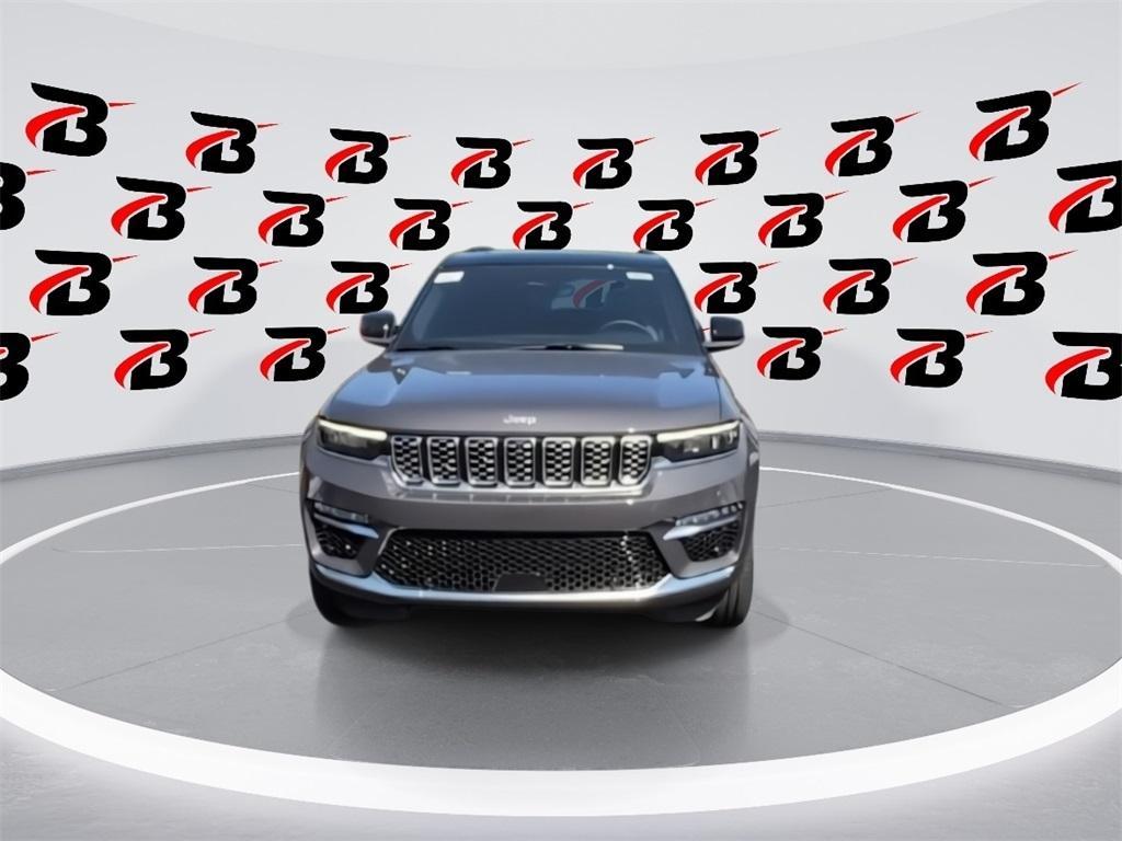 new 2025 Jeep Grand Cherokee car, priced at $55,758