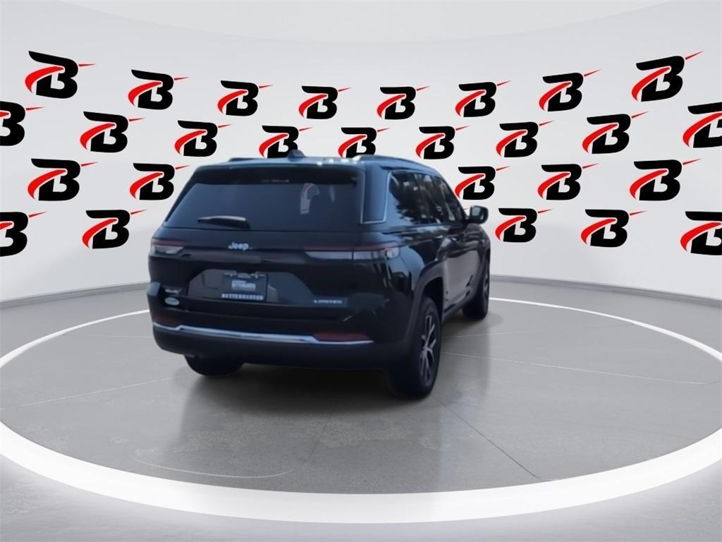 new 2025 Jeep Grand Cherokee car, priced at $44,625