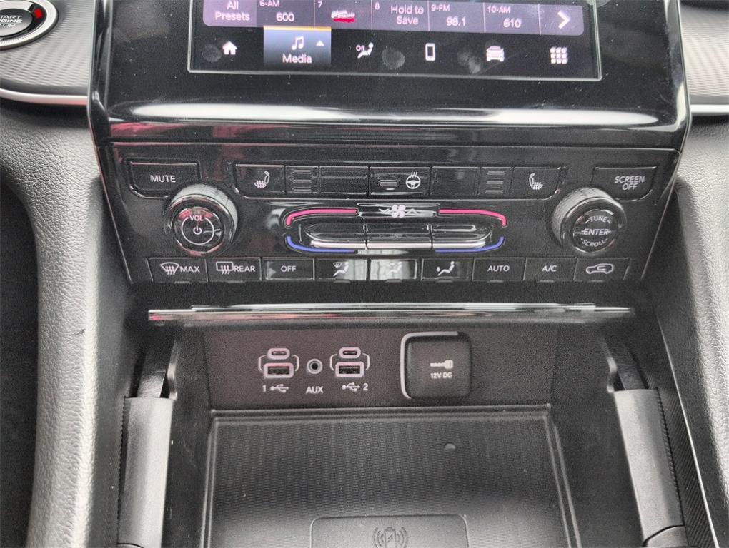 new 2025 Jeep Grand Cherokee car, priced at $39,889